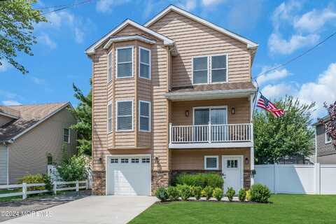 717 Lorillard Avenue, Union Beach, NJ 07735