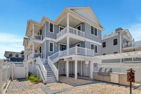 2 4th Avenue, Ortley Beach, NJ 08751