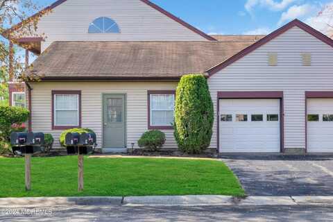 13 Canterbury Drive, Monroe, NJ 08831