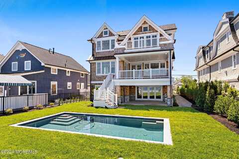 89 Pershing Boulevard, Lavallette, NJ 08735