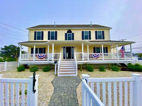 65 H Street, Seaside Park, NJ 08752