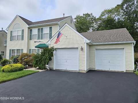 91 Cascades Avenue, Howell, NJ 07728