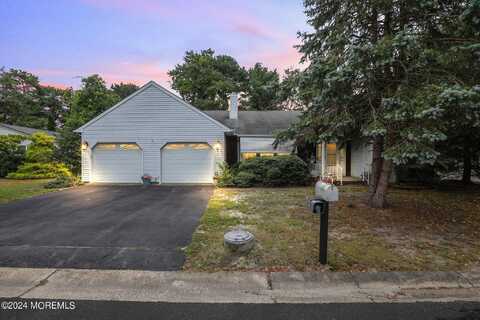 8 Pine Brook Lane, Whiting, NJ 08759