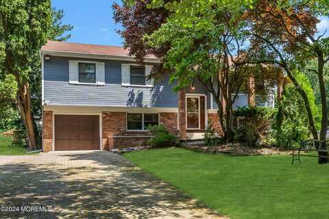 93 Woodcrest Drive, Freehold, NJ 07728