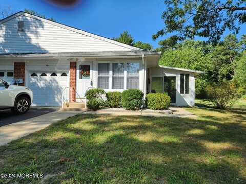 16-b Snowberry Lane, Whiting, NJ 08759