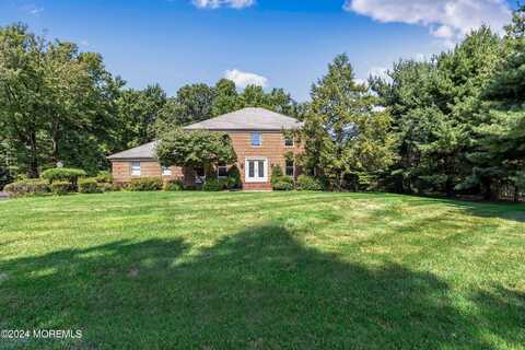 27 Windhill Way, Holmdel, NJ 07733