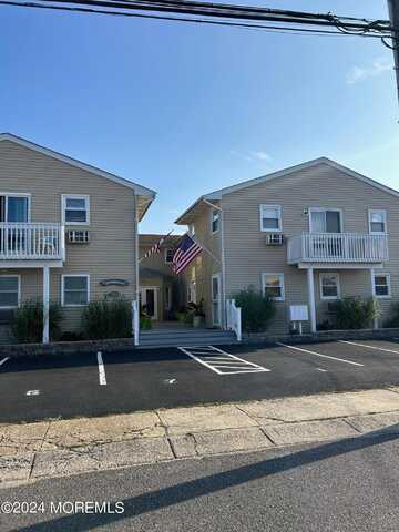 217 Hiering Avenue, Seaside Heights, NJ 08751