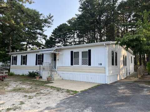 18 Kingfisher Way, Whiting, NJ 08759