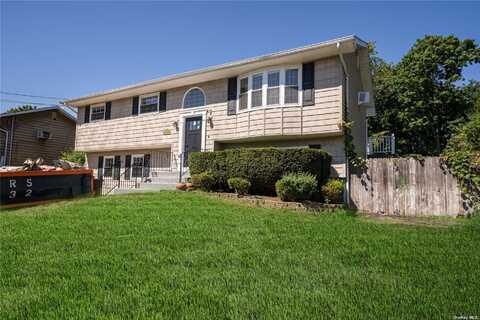 111 Jamie Street, Islip Terrace, NY 11752