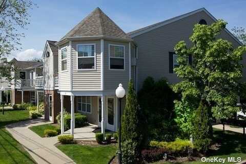 55 Fifth Avenue, Bay Shore, NY 11706