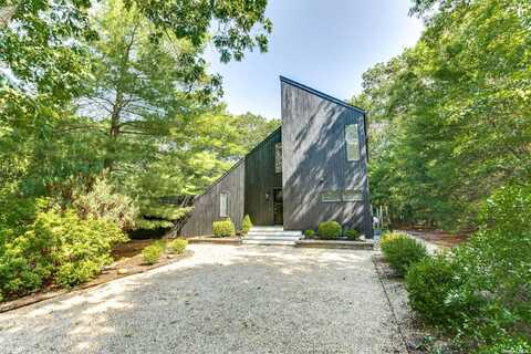 9 Van Scoys Path, East Hampton, NY 11937