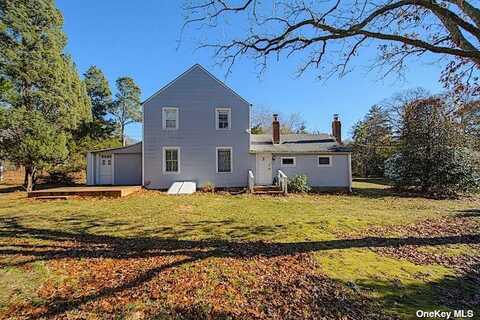 65 Old Riverhead Road, Hampton Bays, NY 11946