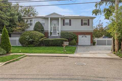 3 Andrew Lane, Bethpage, NY 11714