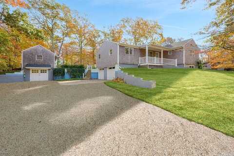 493 Old Stone Highway, East Hampton, NY 11937