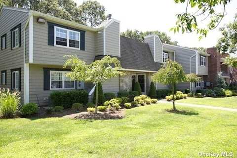 183 Lake Pointe Court, Middle Island, NY 11953