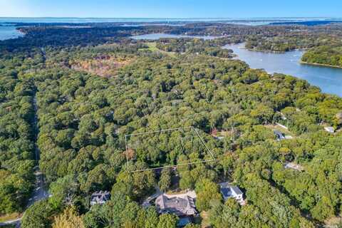 8 Wheeler Road, Shelter Island, NY 11964