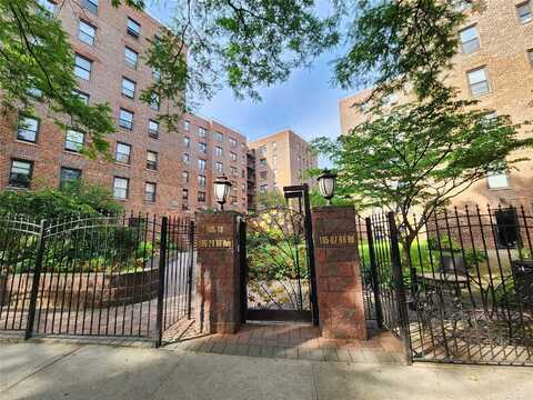 10520 66 Ave, Forest Hills, NY 11375