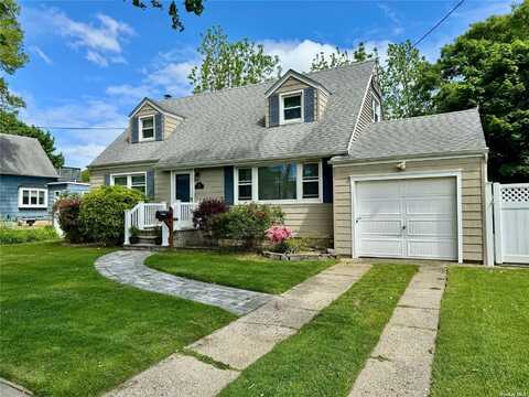 171 N Elm Street, Massapequa, NY 11758