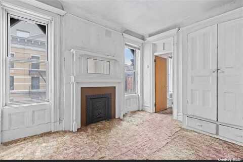 177 W 83rd Street, New York, NY 10024