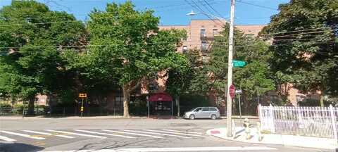 131-11 Kew Gardens, Richmond Hill, NY 11418