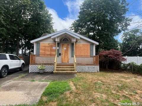 270 Islip Boulevard, Islip Terrace, NY 11752