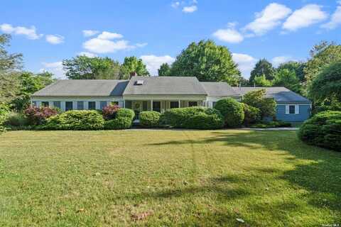 6094 N Country Road, Wading River, NY 11792