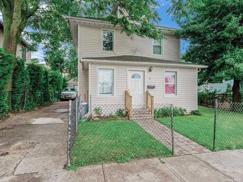 6 Liberty Court, Hempstead, NY 11550