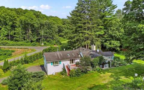 31 Walnut Tree Hill Road, Out Of Area Town, CT 06482