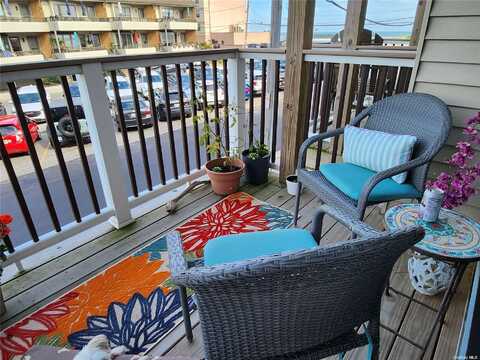 73 Pacific Boulevard, Long Beach, NY 11561