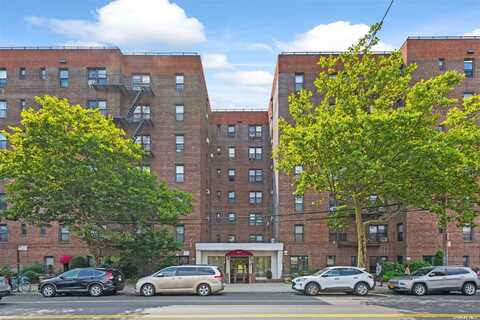 71-11 Yellowstone Blvd, Forest Hills, NY 11375