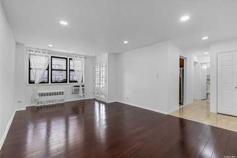 37-30 73rd St, Jackson Heights, NY 11372