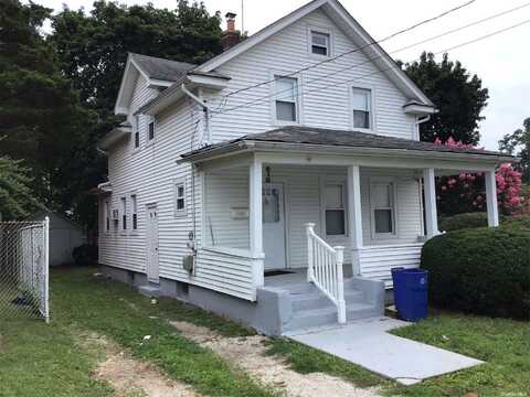 58 W 4th Street, Huntington Station, NY 11746