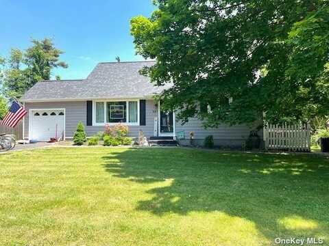 247 Wilson Boulevard, Islip, NY 11751