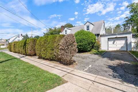 105 Kennedy Avenue, Hempstead, NY 11550