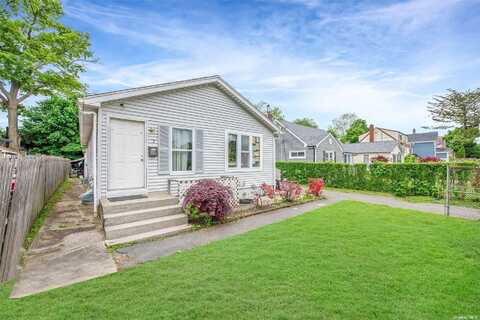 32 E 4th Street, Huntington Station, NY 11746