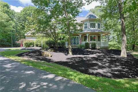 22 Ridgefield Road, Warwick, NY 10990