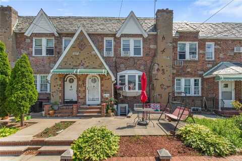 89-79 Vanderveer Street, Queens Village, NY 11427