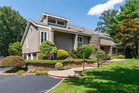 26 Brycewood Drive, Dix Hills, NY 11746