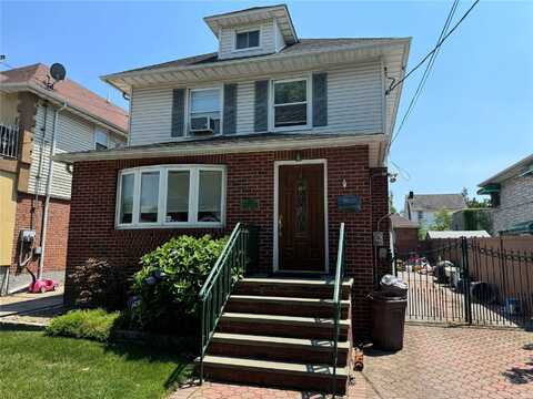 164-16 75 Road, Flushing, NY 11366