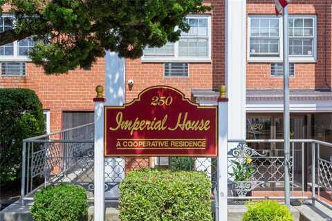 250 North Village Avenue, Rockville Centre, NY 11570