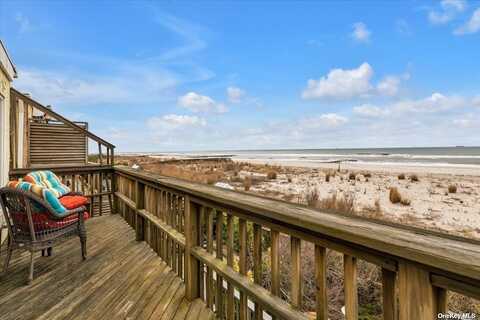 931 Oceanfront Street, Long Beach, NY 11561