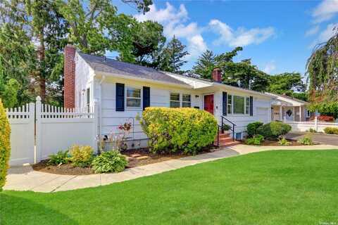 710 Bermuda Road, West Babylon, NY 11704