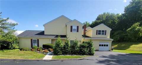 35 Weathervane Way, Warwick, NY 10990