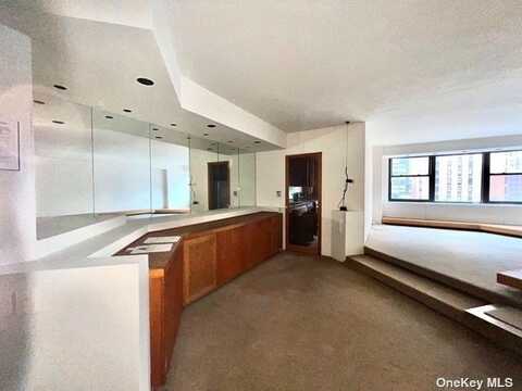 420 E 51st Street, New York, NY 10022