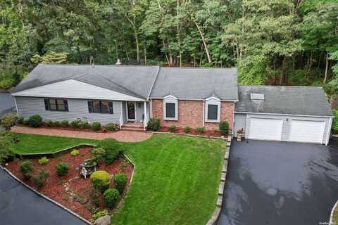 79 Brookhill Lane, Huntington, NY 11743