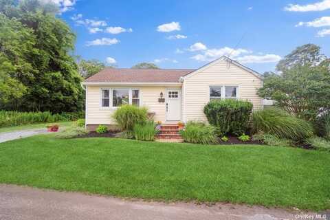 35 Cedar Grove Court, Patchogue, NY 11772