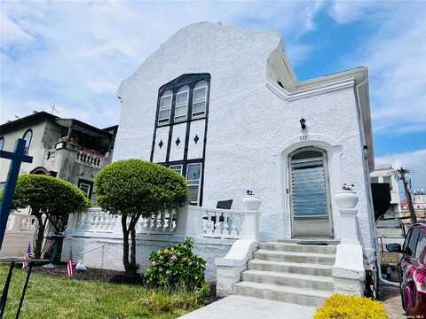 111 W Walnut Street, Long Beach, NY 11561