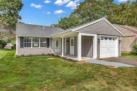 162 Brownfield Drive, Ridge, NY 11961