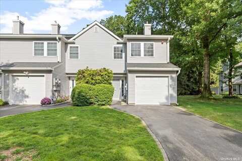 409 Sara Circle, Port Jefferson Station, NY 11776