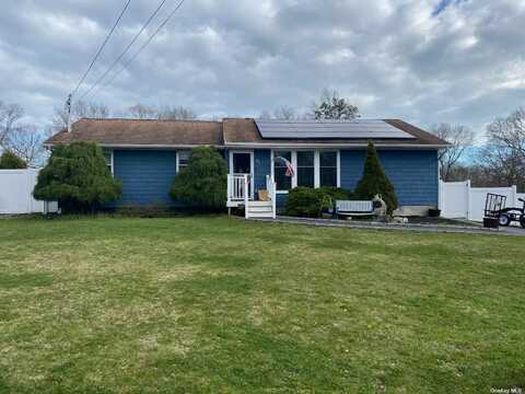 22 Sunset Drive, Shirley, NY 11967